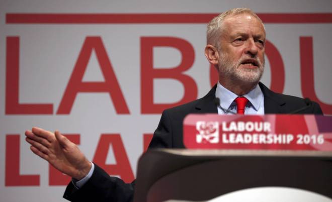 Corbyn llamó a la unidad e instó a los parlamentarios a respetar los resultados de la decisión de las bases del partido.