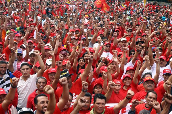 Marea roja en apoyo al gobierno del presidente Nicolás Maduro.