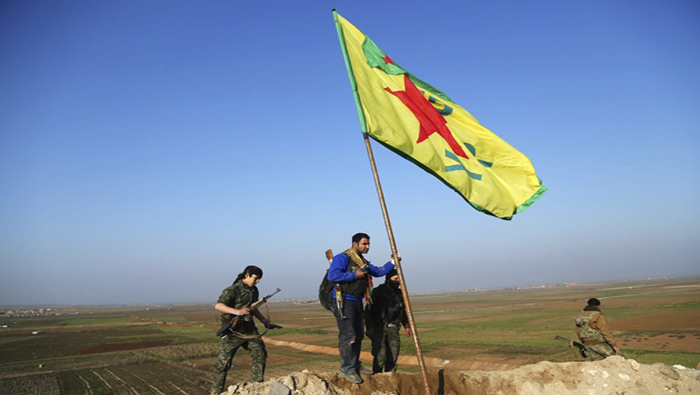 Las fuerzas kurdas mantienen su lucha contra el Estado Islámico en Irak y Siria.