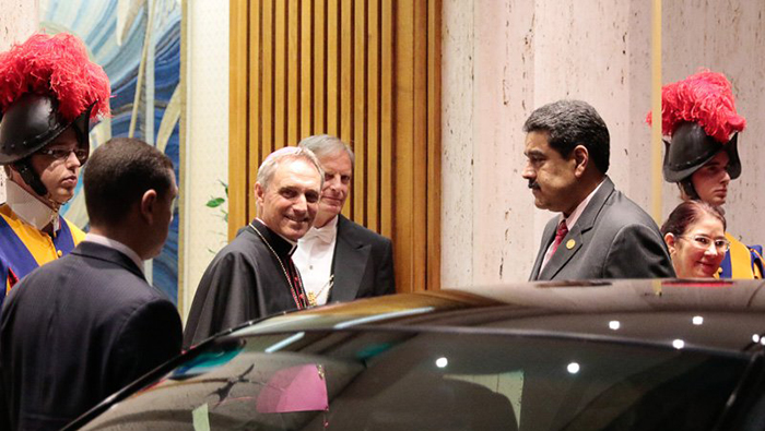 El presidente de Venezuela arribó este lunes a la ciudad de Roma, Italia.