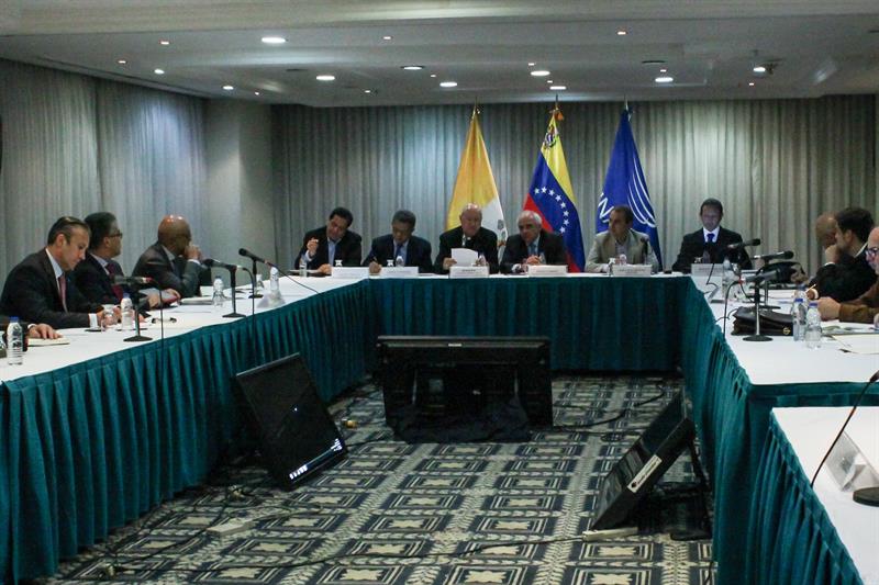 La mesa de diálogo “lleva implícita la necesidad de reconocernos los unos a los otros”, asegura el Gobierno venezolano.