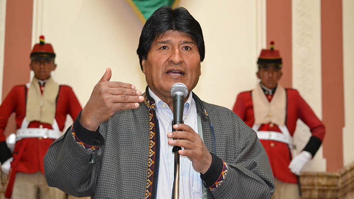 El presidente Evo Morales recordó que las naciones capitalistas hicieron creer que el neoliberalismo, los tratados de libre comercio y la globalización eran la solución para la humanidad.