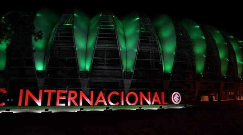 El estadio del Inter de Porto Alegre, Brasil también se pintó verde
