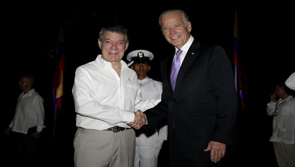 El presidente Santos (i) y Biden se reunieron en Cartagena.