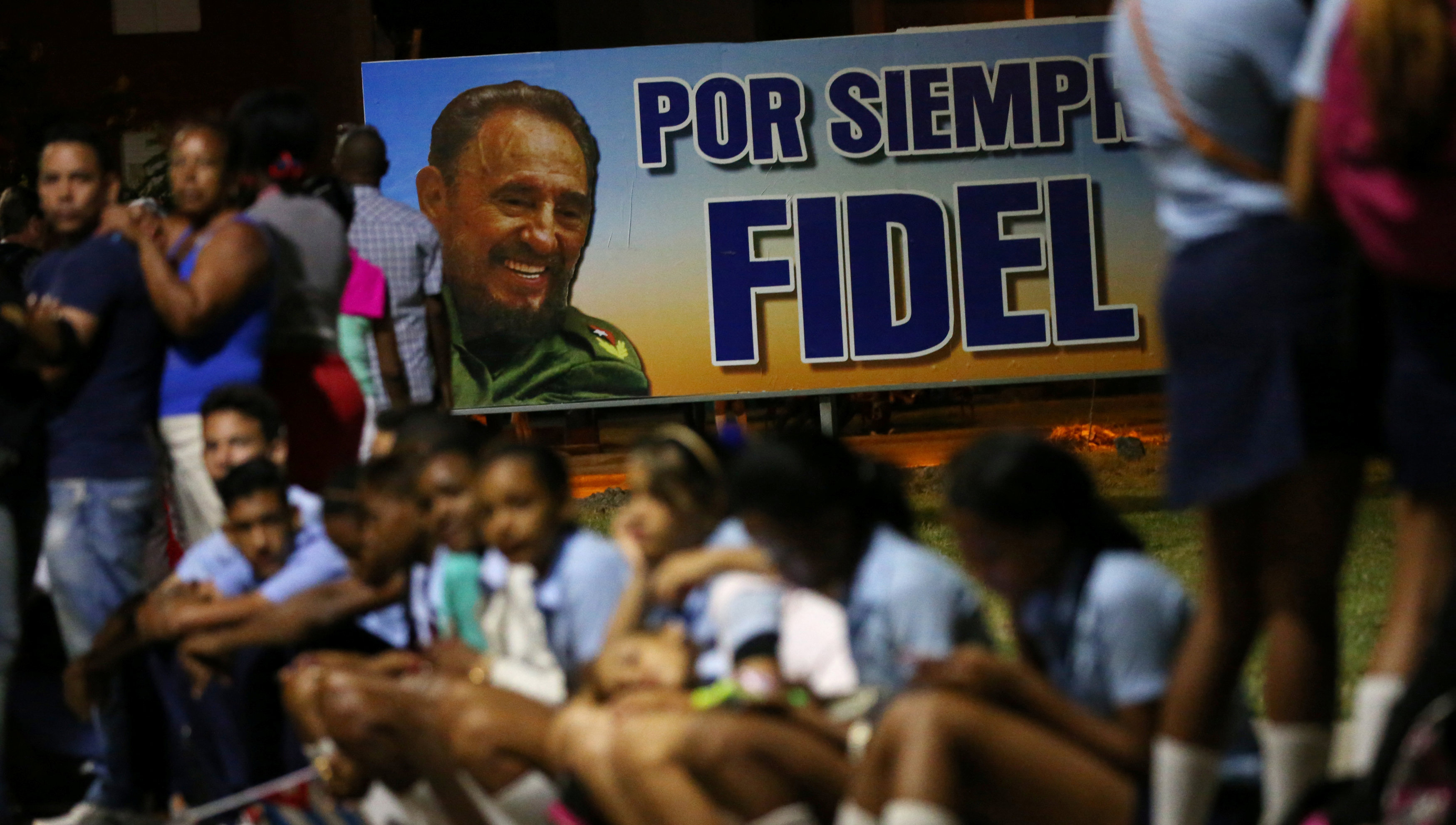 En Santiago de Cuba, el pueblo de la isla despidió a lo grande a Fidel.