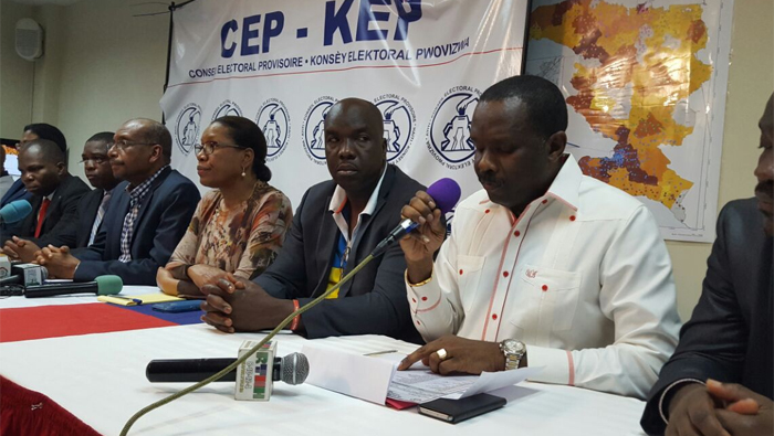 Los representantes legales de Jude Celestin, Mose Jean Charles y Mary Narcisse afirmaron la imposibilidad de confiar por las autoridades designadas por el CEP