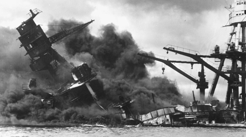 El 8 de diciembre de 1941 Estados Unidos le declaró la guerra a Japón.