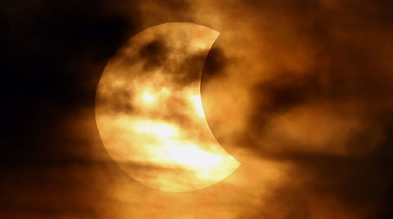 O primeiro eclipse total do ano. Março 2016.