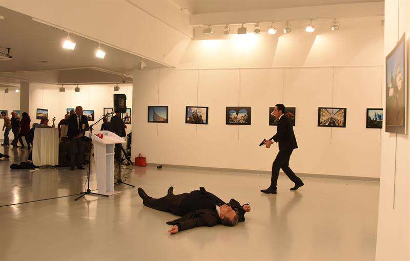 El embajador ruso en Turquía fue asesinado el pasado lunes durante la ceremonia de inauguración de una exposición fotográfica en Ankara.