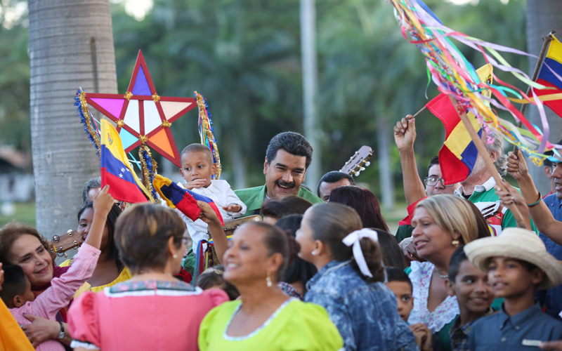 Nicolás Maduro pidió a los venezolanos pasar una Navidad en paz y con esperanza.