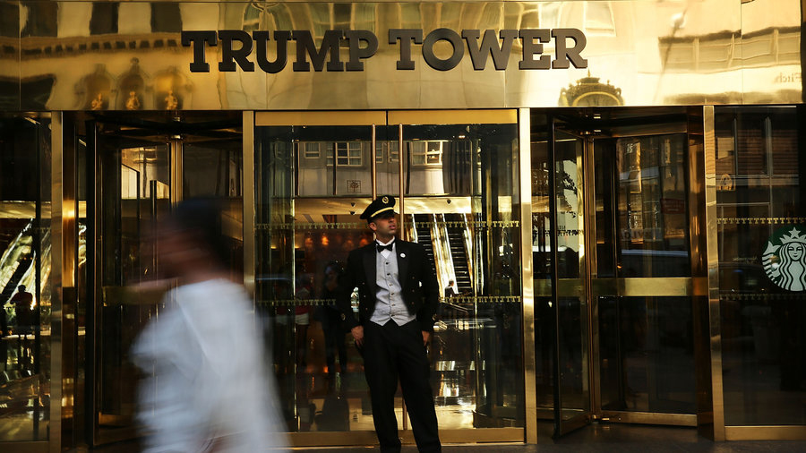 La Torre Trump pertenece al presidente electo de Estados Unidos, Donald Trump. Esta ubicada en Manhattan.