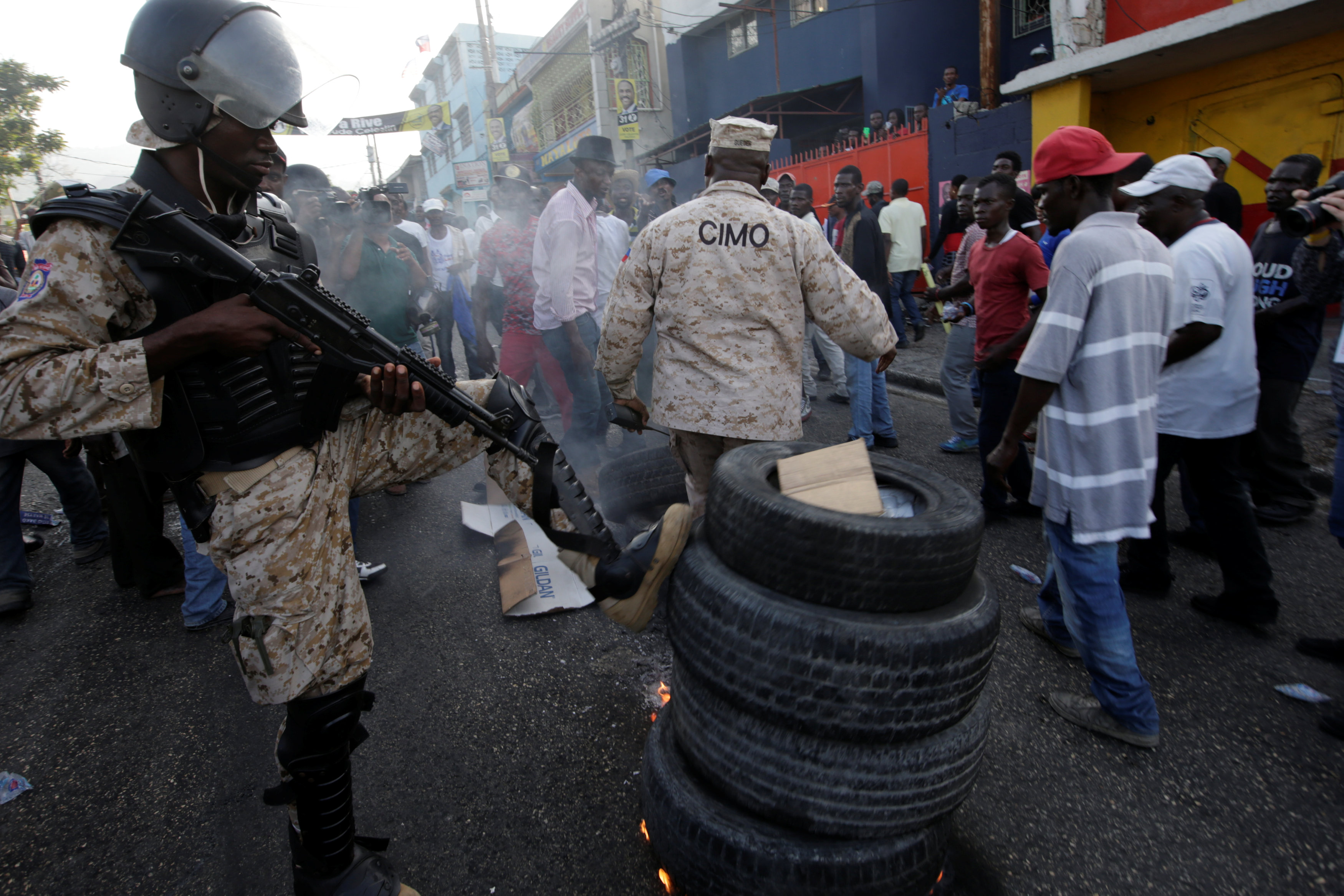 Protestas en Haití para demandar divulgación de resultados electorales.