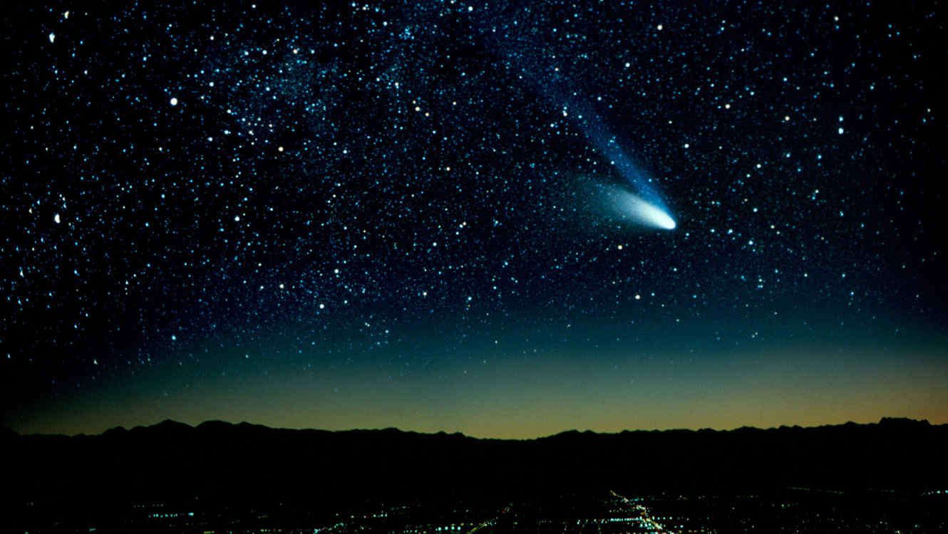 Un cometa pasará junto a la tierra durante la víspera del año nuevo.
