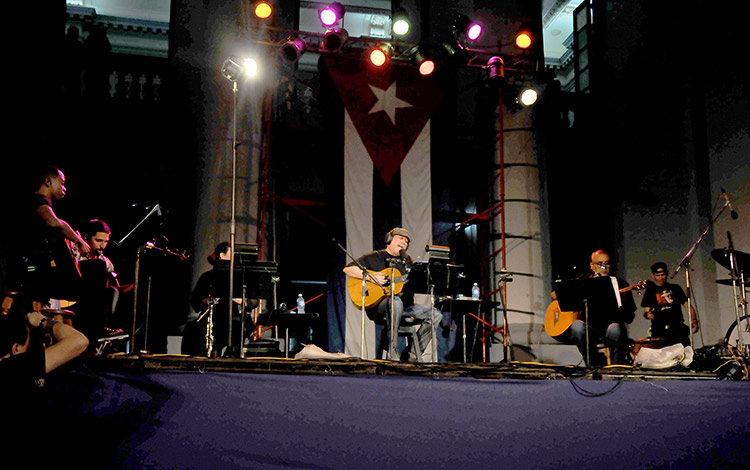 Silvio Rodríguez ofreció un concierto en la ciudad e Santa Clara, Cuba.
