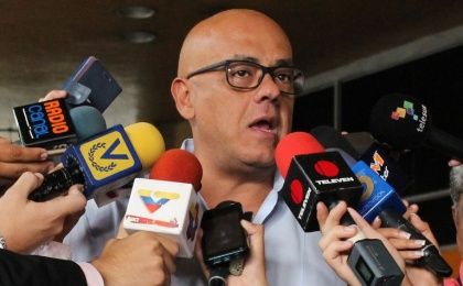 El representante del PSUV recordó que la Asamblea Nacional permanece en desacato 