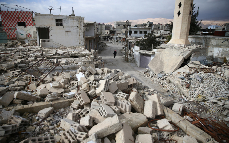 Parte de la ciudad de Douma quedó destruida en recientes ataques turcos que eliminaron a 48 terroristas del Daesh.