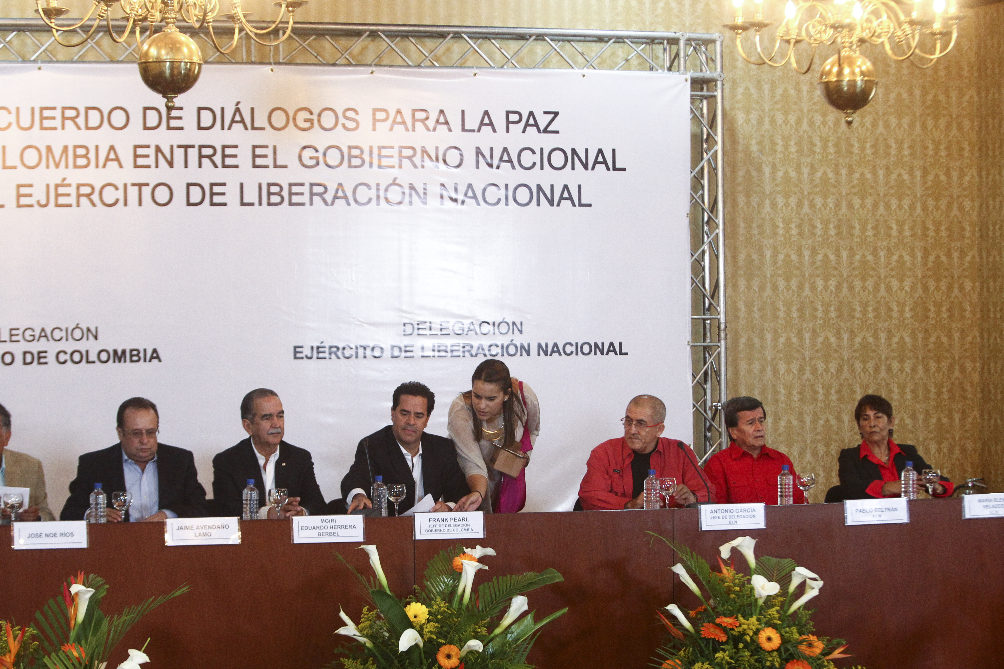 Las delegaciones están encabezadas por Juan Camilo Restrepo, por el Gobierno de Colombia, y Pablo Beltrán, por el ELN.