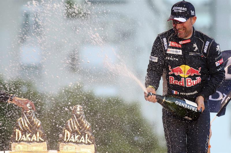 Es la décimotercer victoria del francés en el Rally Dakar en diferentes categorías. 