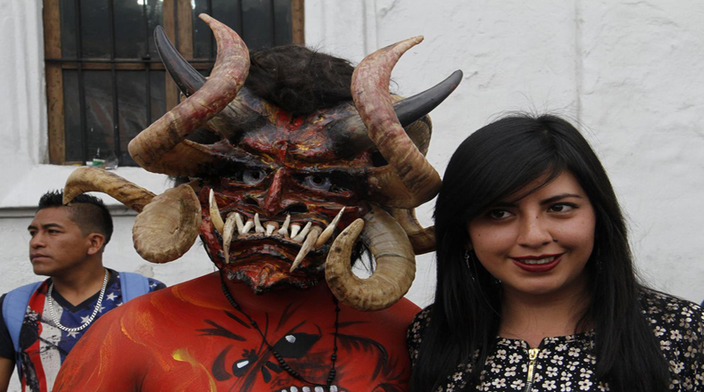 Festival de los Diablos se apodera de la capital ecuatoriana, Quito