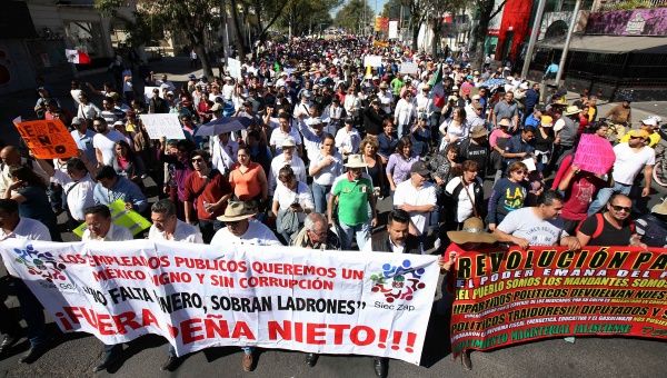 En Guadalajara también se repitió la exigencia: "¡Fuera Peña Nieto!".