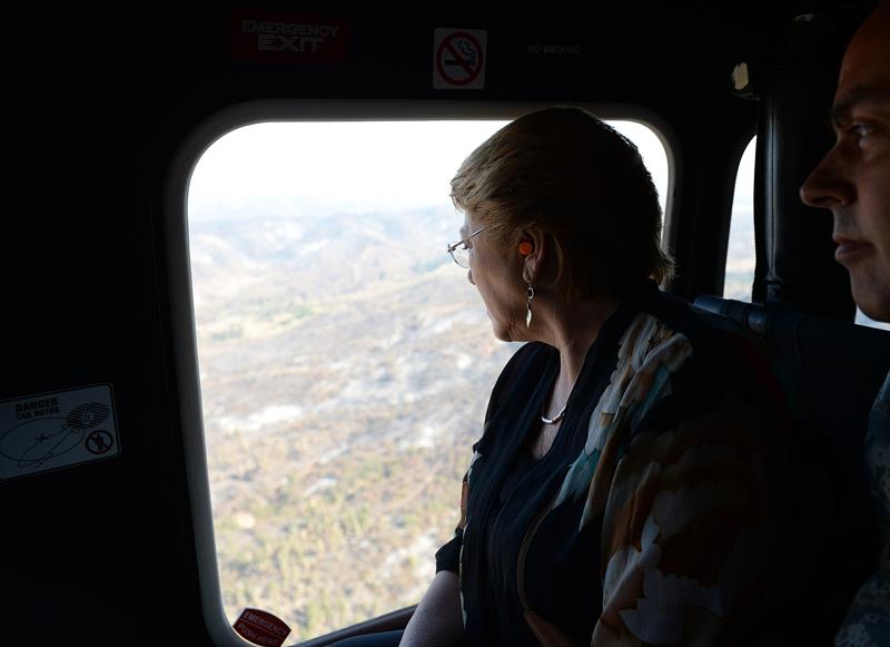La presidenta de Chile, Michelle Bachelet, sigue con altos niveles de desaprobación.