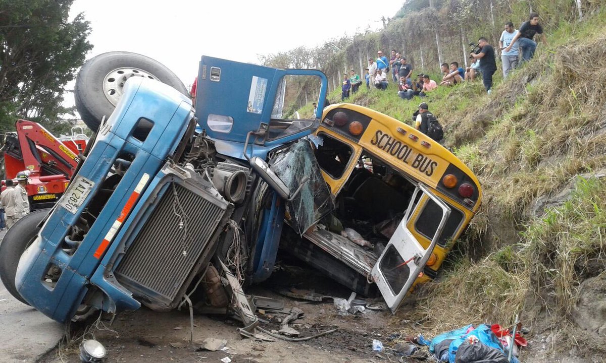 El accidente se produjo a la altura del kilómetro 10 de la carretera que conduce de Tegucigalpa al sur del país, según las autoridades.
