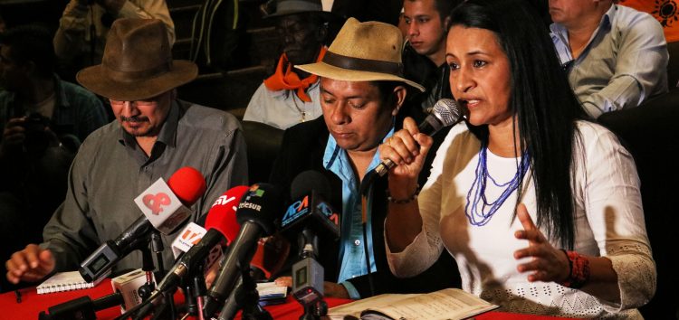 Marylen Serna, vocera de la Mesa Social para la Paz, reclama una activa participación de la sociedad civil en la fragua de la paz en Colombia.