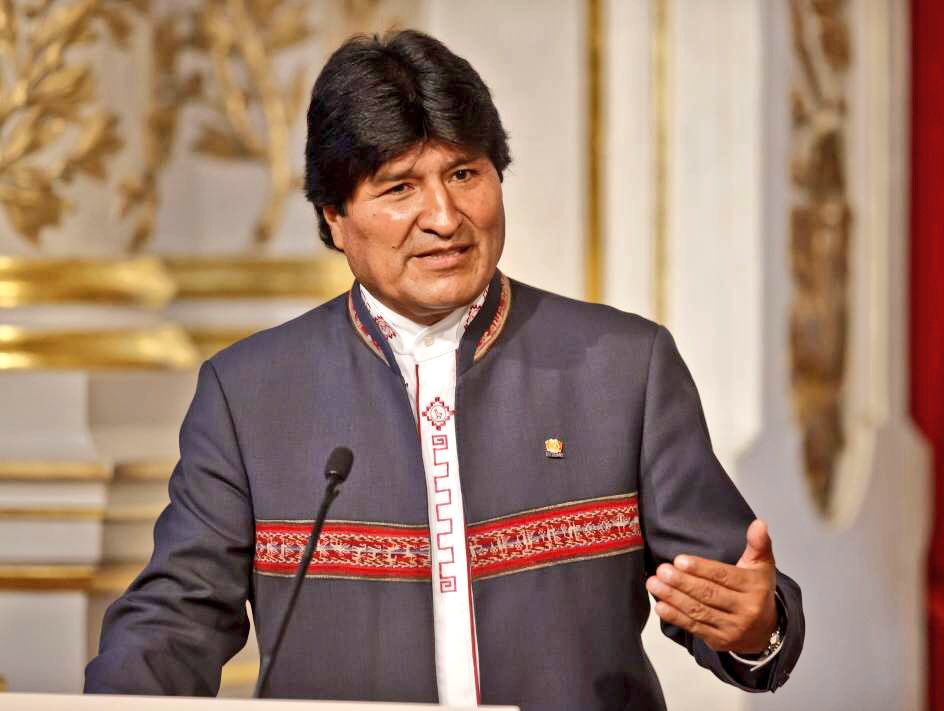 Bolivia demanda a Chile por una salida al mar, pide a la CIJ que determine una obligación de negociación con Chile.