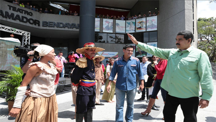 Maduro también aprobó recursos para infraestructuras destinadas a ser espacios cultures.