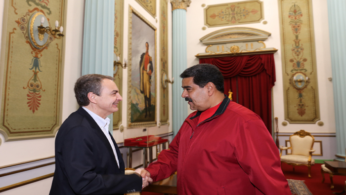En el encuentro estuvieron presentes otros funcionarios del Gobierno venezolano.