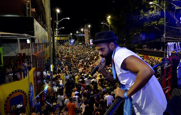 La protesta de la banda Sistema Baiana sucedió cuando algún canal de televisión transmitía en directo el carnaval de Bahía.