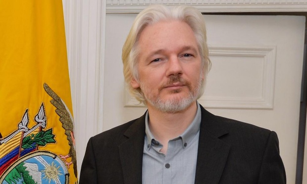 Assange se refirió al legado mundial de Hugo Chávez.