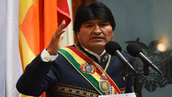 El presidente boliviano Evo Morales suspendió varias actividades en febrero tras persistentes problemas en la garganta.