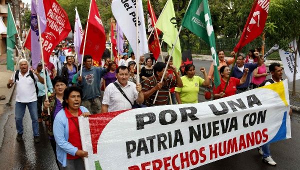 Organizaciones sociales y activistas han acusado al actual presidente Horacio Cartes de ser "el responsable del retroceso de los derechos humanos" en el país.