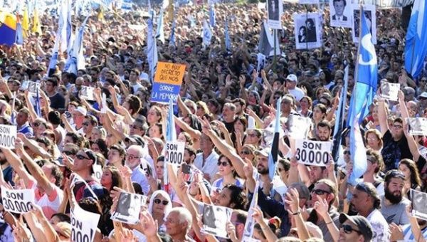 Argentina, cuánta fuerza y cuánta memoria, 600 mil personas en la calle