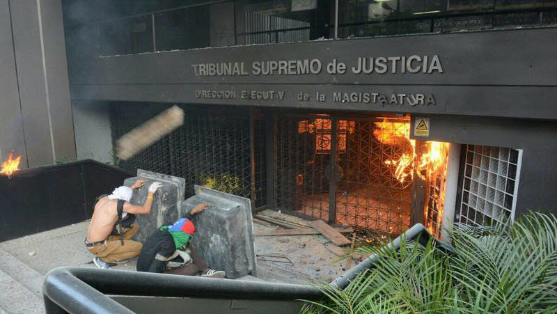 El pasado 8 de abril atacaron la Dirección Ejecutiva de la Magistratura en Chacao, estado Miranda (centro).