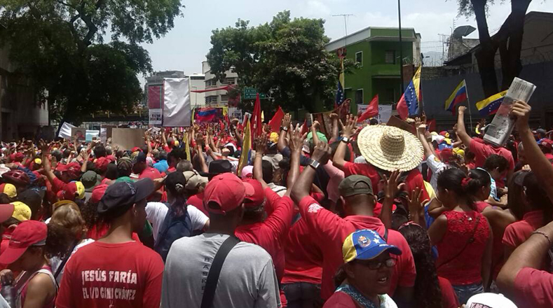 La histórica marcha del pueblo Revolucionario, a propósito de los 207 años de declaración de independencia del país suramericano, salió desde diferentes puntos de Caracas.
