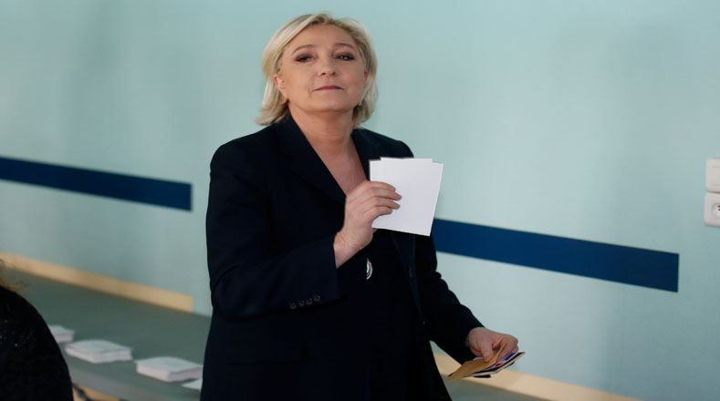 Marine Le Pen es una de las grandes favoritas. Todas las encuestas colocan a la ultraderechista en la segunda vuelta.