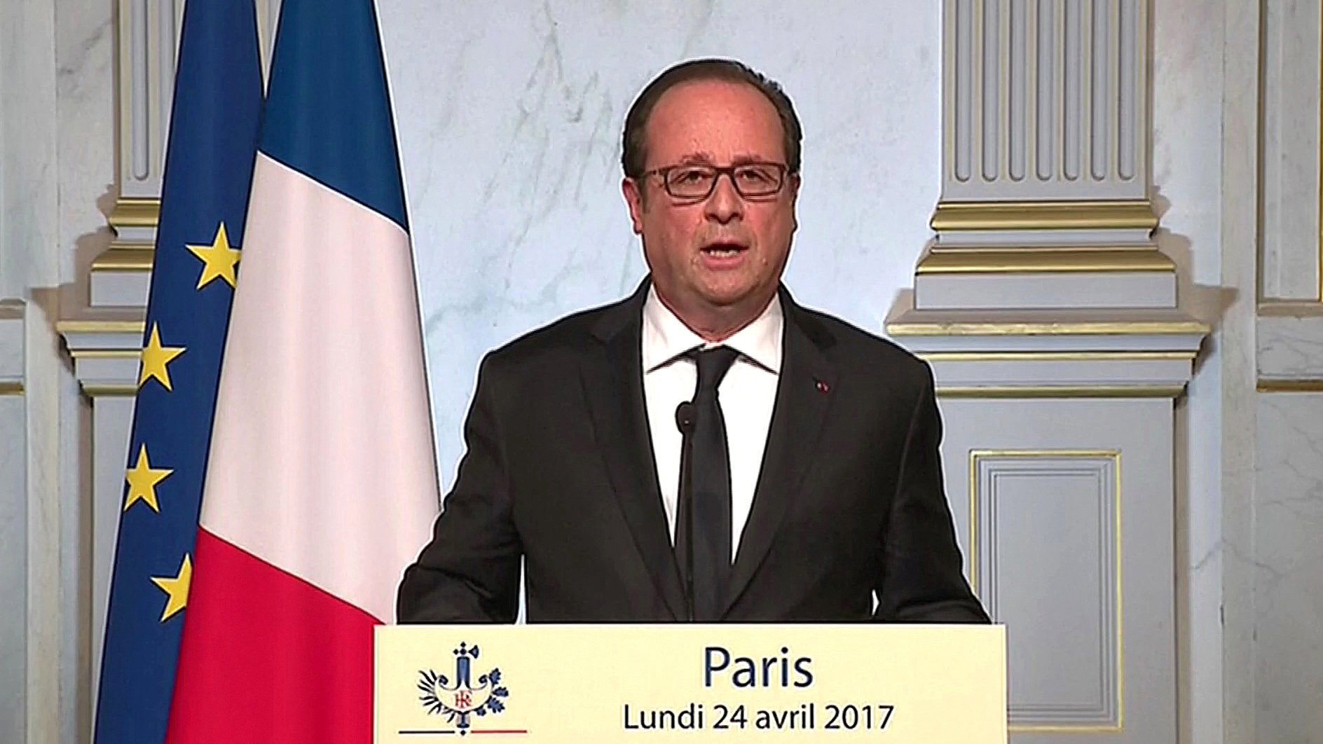 Tras felicitar a Macron por su victoria en la primera vuelta, el actual mandatario pidió sumar fuerzas para hacer frente a los peligros que supone Le Pen.