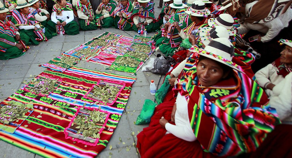 Bolivia prioriza la atención a las comunidades indígenas.