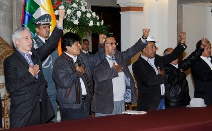 Morales envió sus felicitaciones a todos los trabajadores.