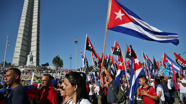 El pueblo de Cuba expresó su compromiso con el proyecto socialista de la Revolución, en el marco de las celebraciones por el Día Internacional de los Trabajadores.