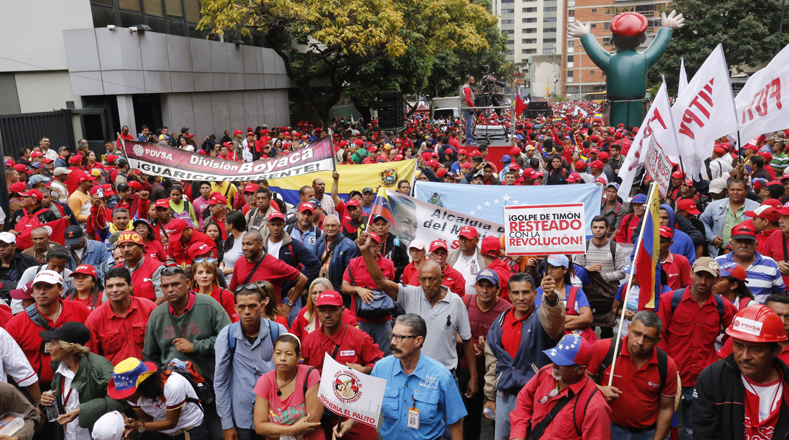 La clase obrera trabajadora de Venezuela se moviliza para celebrar el Día del Trabajador, para así afianzar su anhelo de paz y ratificar su apoyo al presidente de Venezuela, Nicolás Maduro.