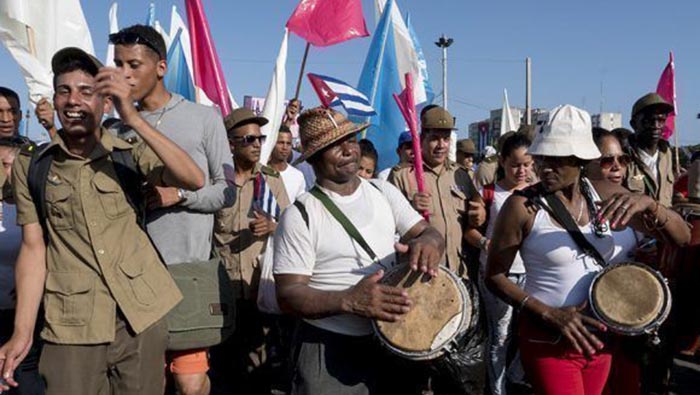 Primero de Mayo en Cuba: Con Raúl gobernando y Fidel esparcido por el pueblo