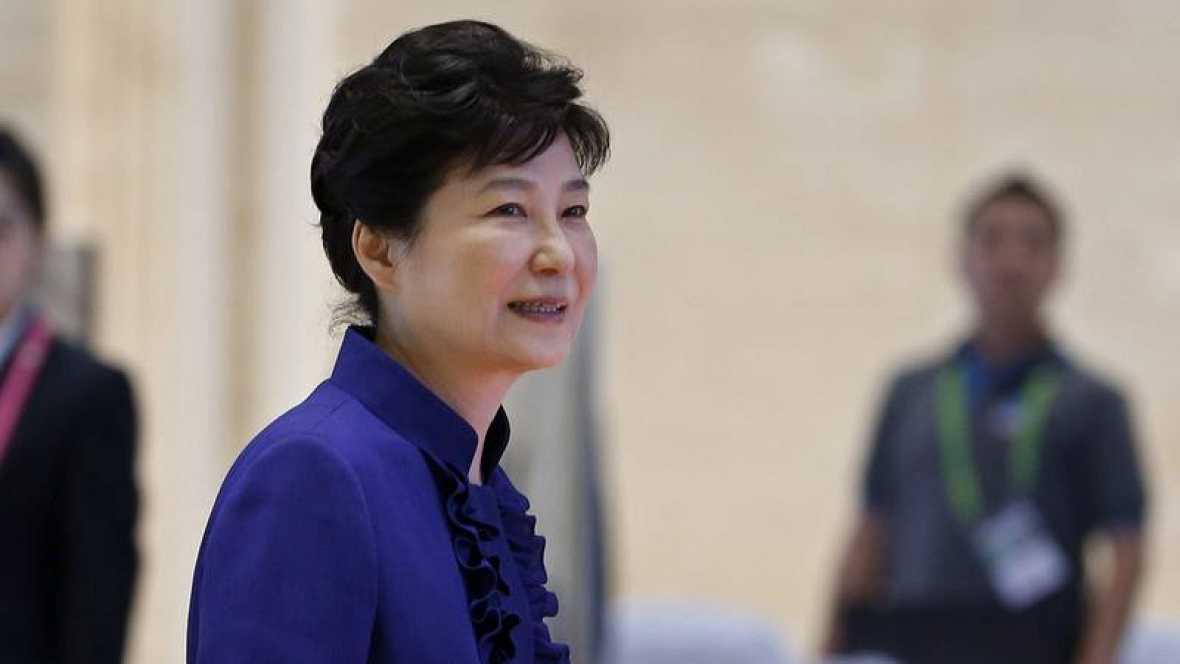La expresidenta surcoreana, Park Geun-hye encara ante la justicia 18 cargos.