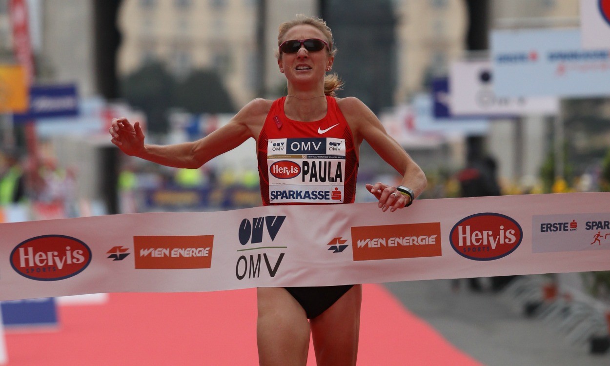 La británica Paula Radcliffe pudiera ser despojada de su récord.