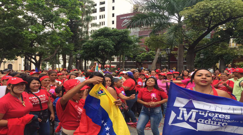 Las mujeres chavistas rechazan la violencia impulsada por la derecha para tratar de desestabilizar el Gobierno Bolivariano. 