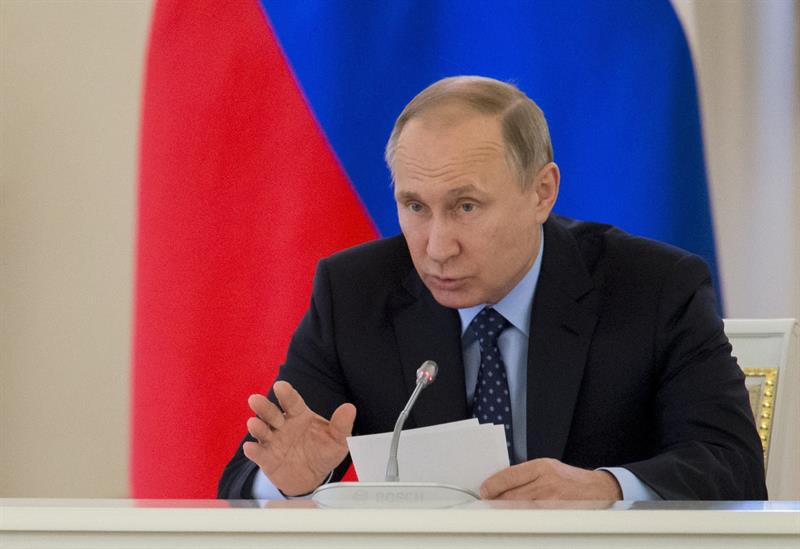 Putin rechaza interferencia de Rusia en asuntos internos de EE.UU.