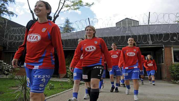 El organismo europeo aspira a convertir el fútbol en el deporte más practicado por el género femenino para el año 2022.