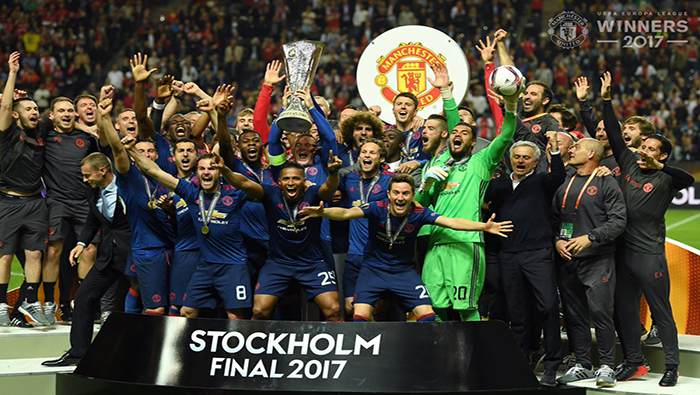 Manchester United consigue su primera copa internacional luego de nueve años.